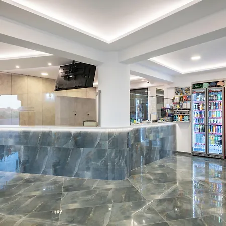 מלון Savvas (adults Only)