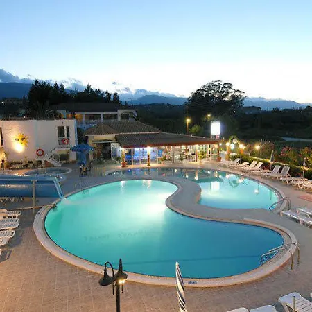 מלון Savvas (adults Only) 3*