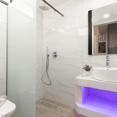 Otel Savvas (adults Only)