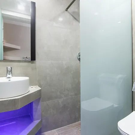 Savvas (adults Only) Otel 3*