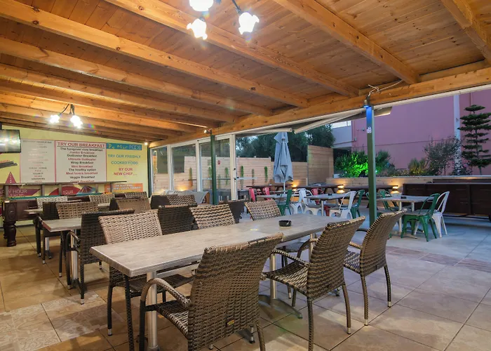 Hotell Savvas (adults Only) 3*